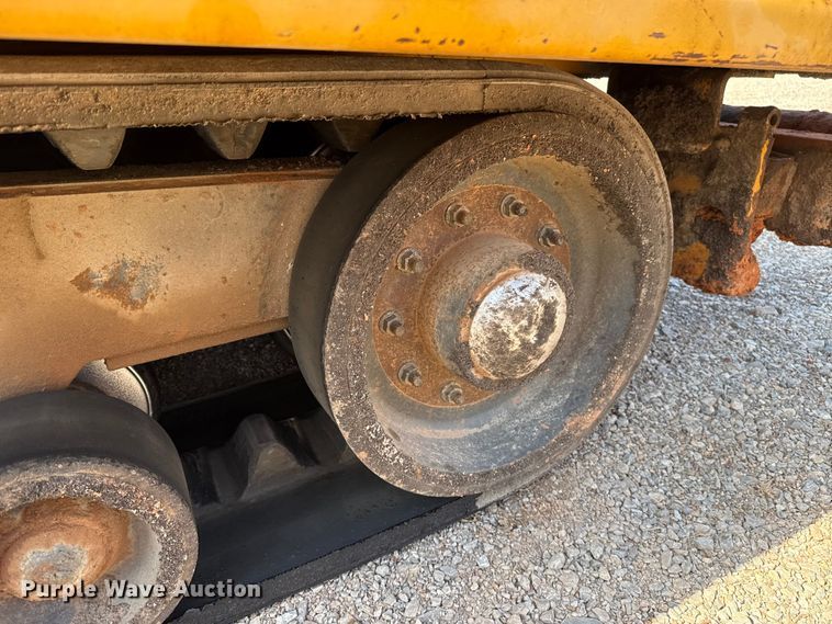 image for item ES5816 1999 Blaw-Knox PF-5510 paver