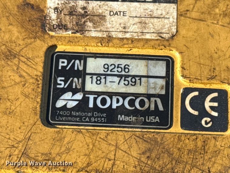 image for item ES5816 1999 Blaw-Knox PF-5510 paver