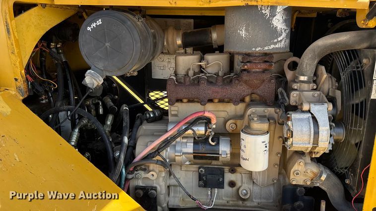 image for item ES5819 2000 Hypac C530AH pneumatic roller