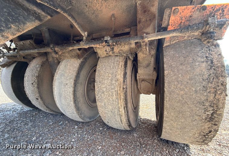 image for item ES5819 2000 Hypac C530AH pneumatic roller