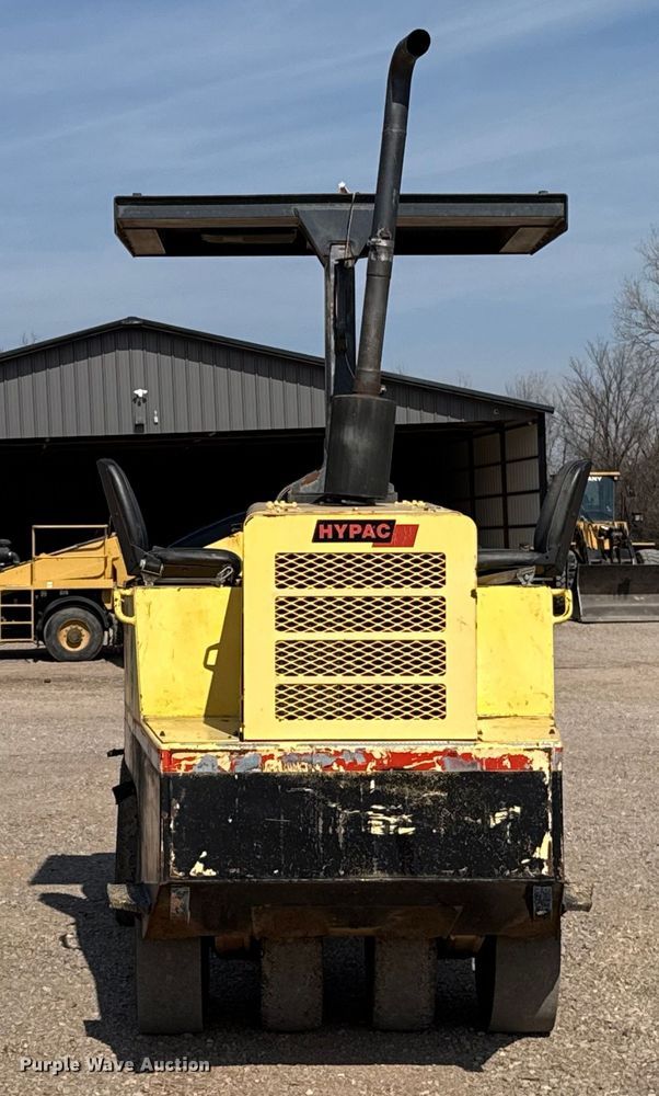 image for item ES5820 2007 Hypac C530AH pneumatic roller