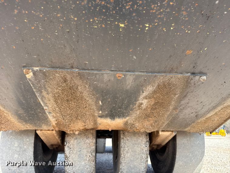 image for item ES5820 2007 Hypac C530AH pneumatic roller