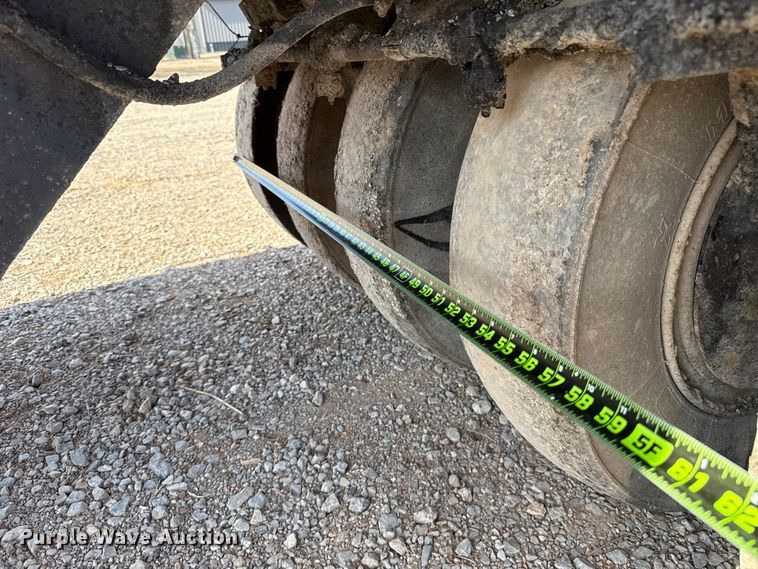 image for item ES5820 2007 Hypac C530AH pneumatic roller