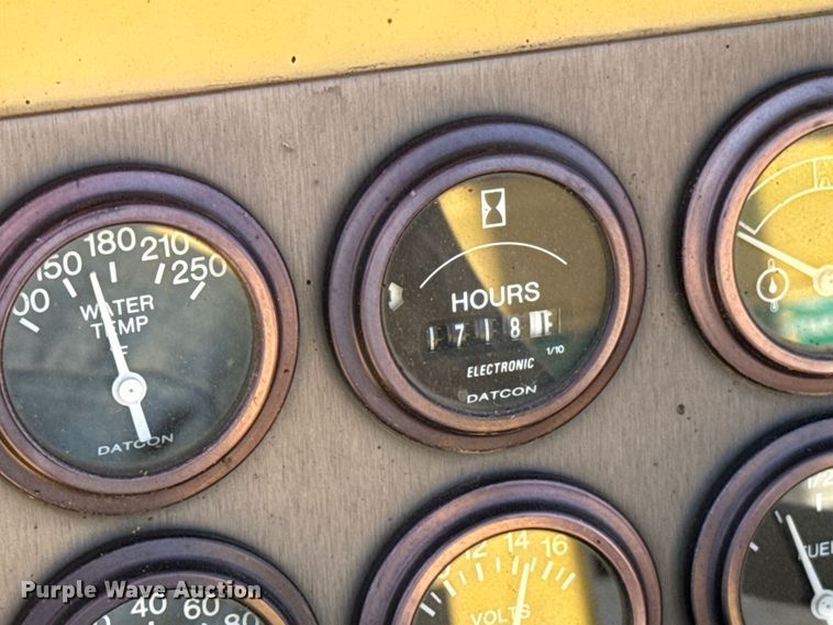 image for item ES5820 2007 Hypac C530AH pneumatic roller