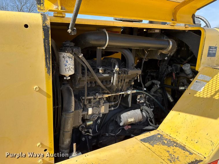 image for item ES5820 2007 Hypac C530AH pneumatic roller