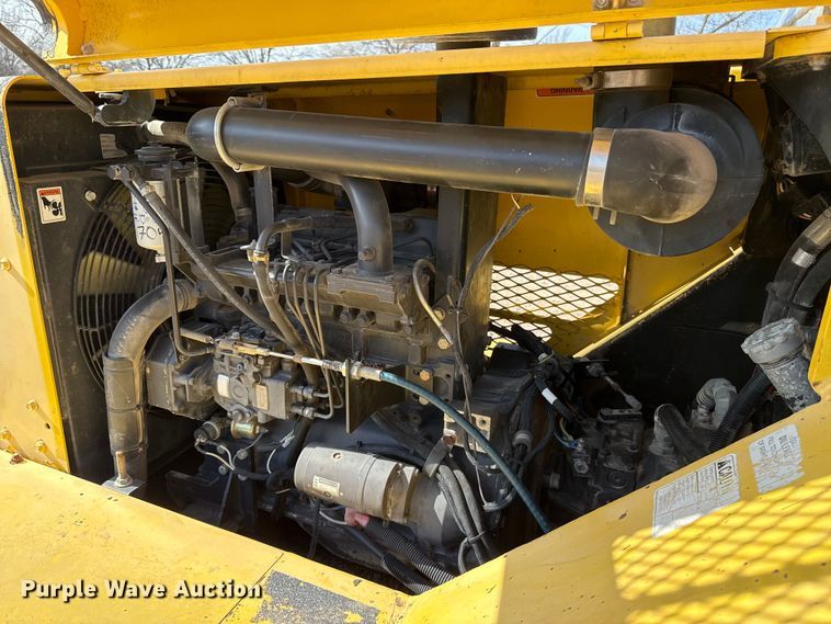 image for item ES5820 2007 Hypac C530AH pneumatic roller