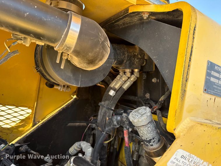 image for item ES5820 2007 Hypac C530AH pneumatic roller