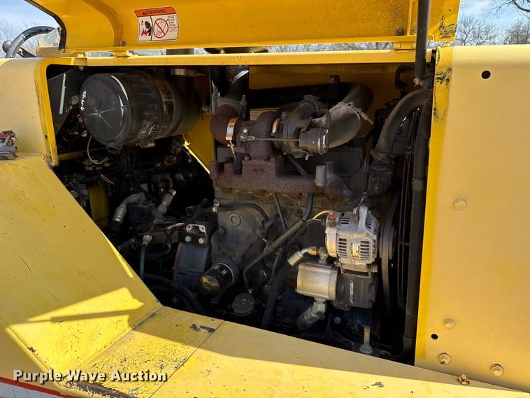 image for item ES5820 2007 Hypac C530AH pneumatic roller