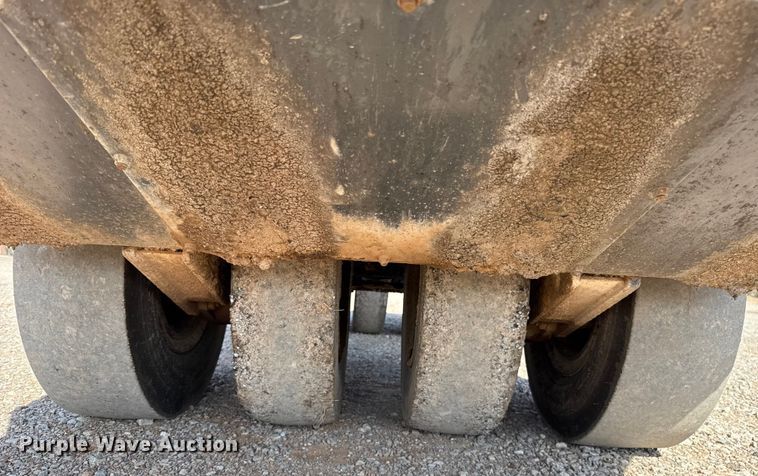 image for item ES5820 2007 Hypac C530AH pneumatic roller