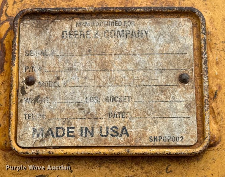 image for item ES5821 2006 John Deere 200C LC excavator