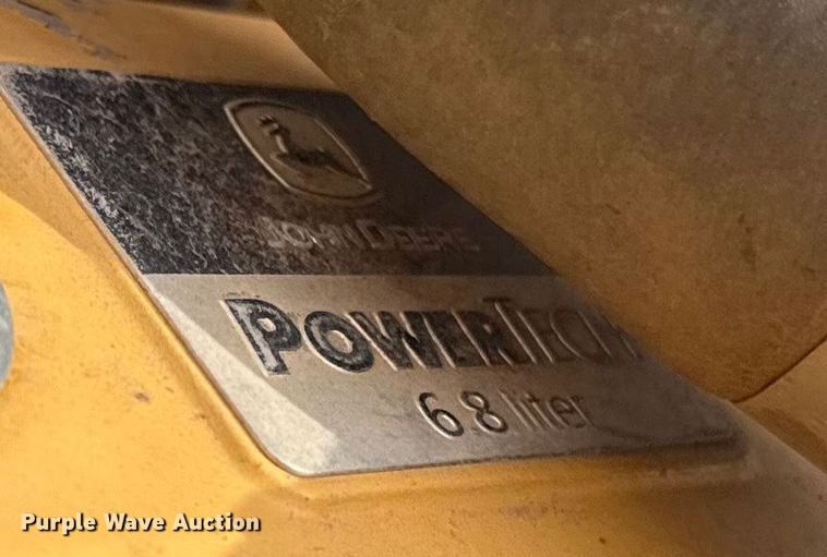 image for item ES5821 2006 John Deere 200C LC excavator