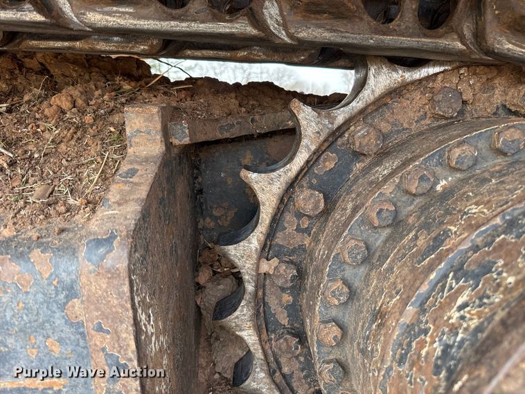 image for item ES5821 2006 John Deere 200C LC excavator