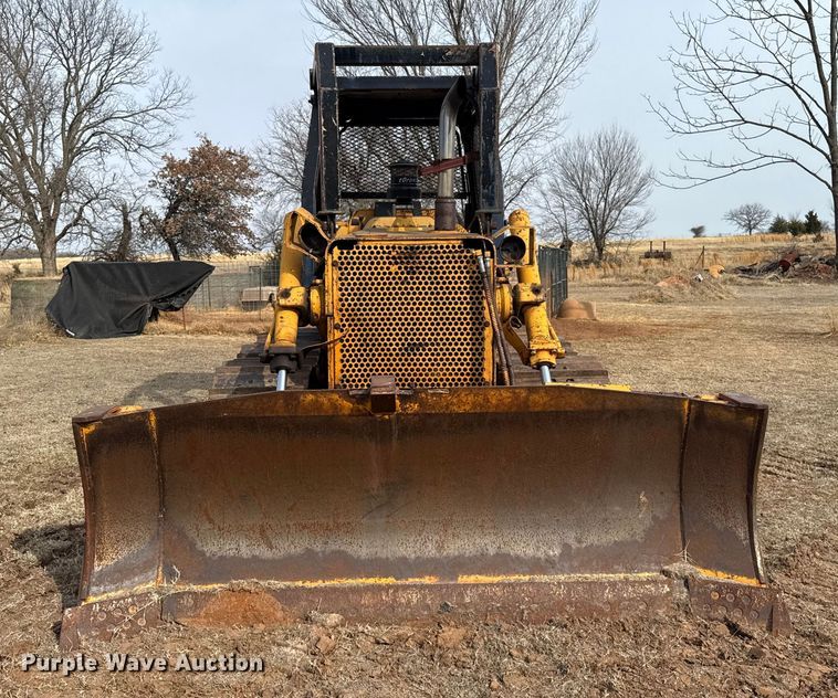 image for item ES5822 1976 Fiat-Allis 10-B bull dozer