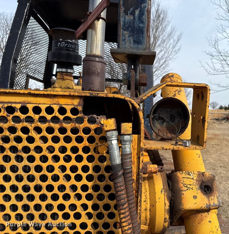 image for item ES5822 1976 Fiat-Allis 10-B bull dozer