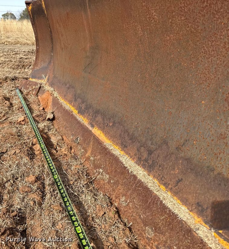 image for item ES5822 1976 Fiat-Allis 10-B bull dozer