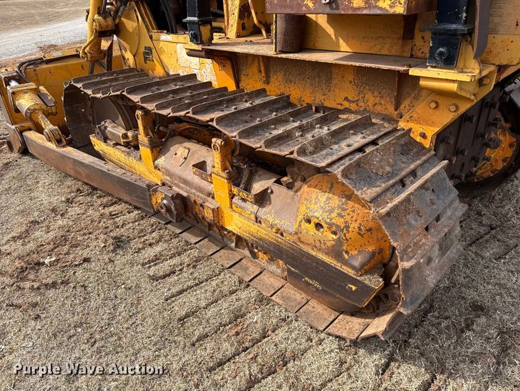 image for item ES5822 1976 Fiat-Allis 10-B bull dozer