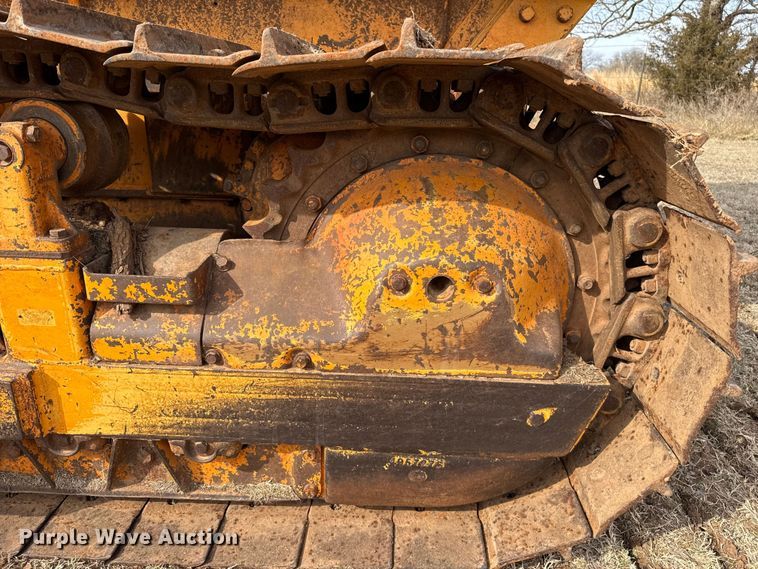 image for item ES5822 1976 Fiat-Allis 10-B bull dozer