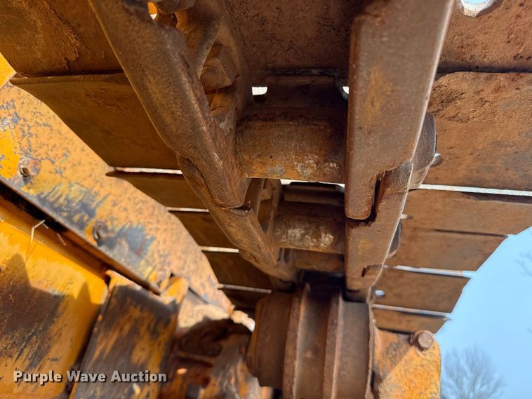 image for item ES5822 1976 Fiat-Allis 10-B bull dozer