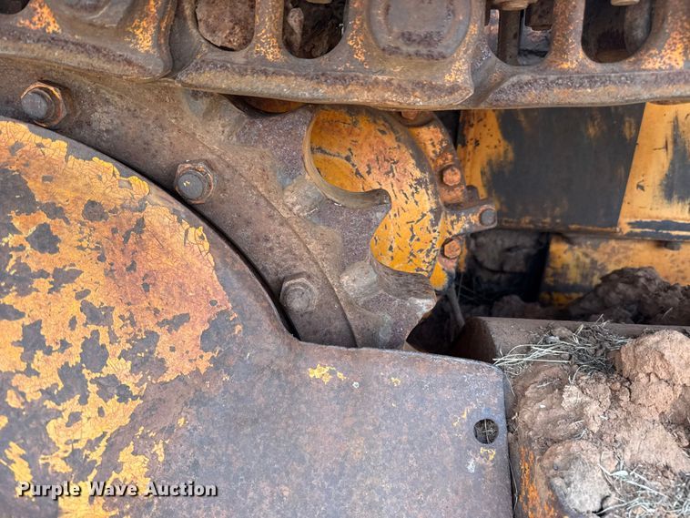 image for item ES5822 1976 Fiat-Allis 10-B bull dozer