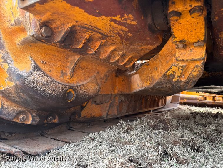 image for item ES5822 1976 Fiat-Allis 10-B bull dozer