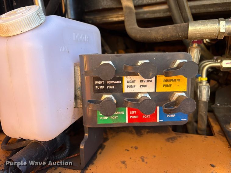 image for item ES8546 2015 Case 750M dozer