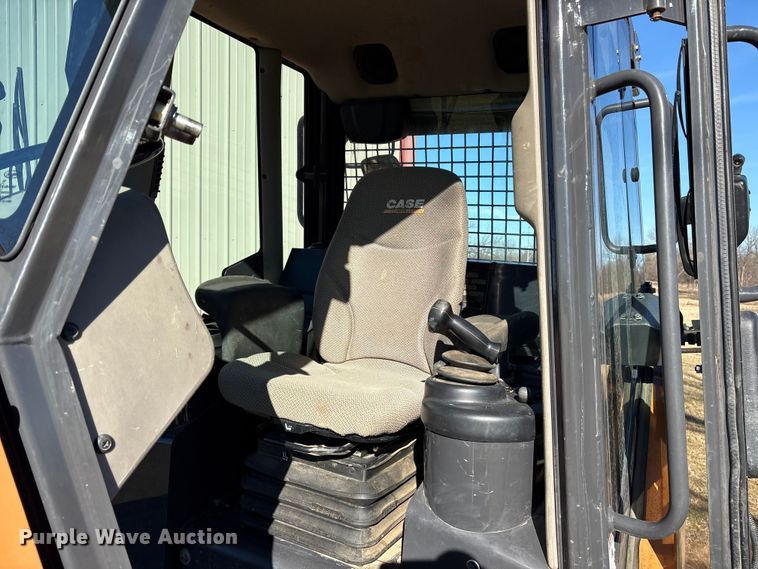 image for item ES8546 2015 Case 750M dozer