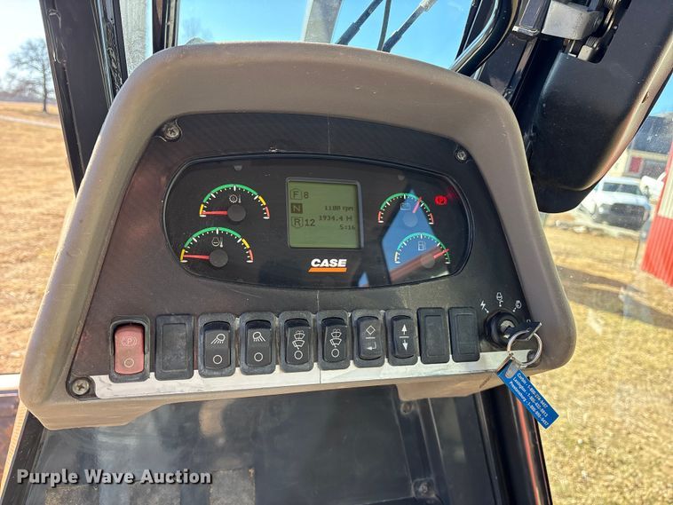 image for item ES8546 2015 Case 750M dozer