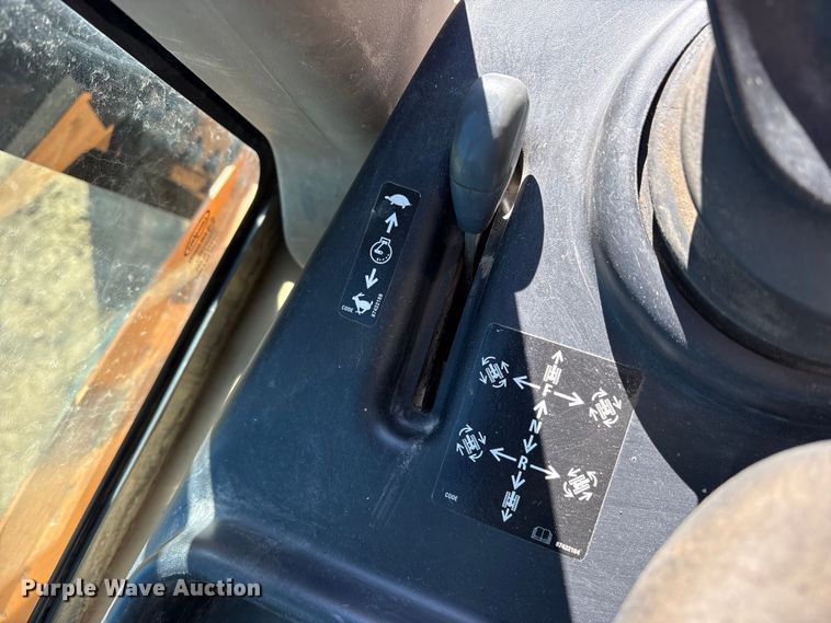 image for item ES8546 2015 Case 750M dozer