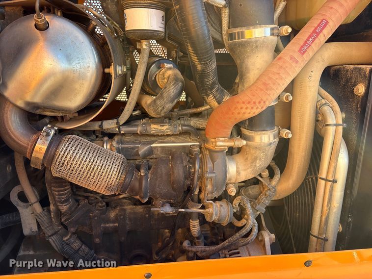 image for item ES8546 2015 Case 750M dozer