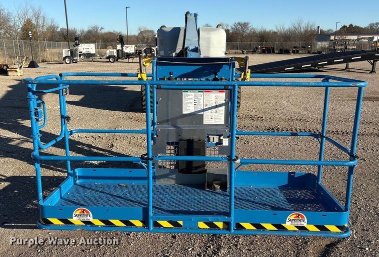 image for item ES8547 2017 Genie S-45 boom lift