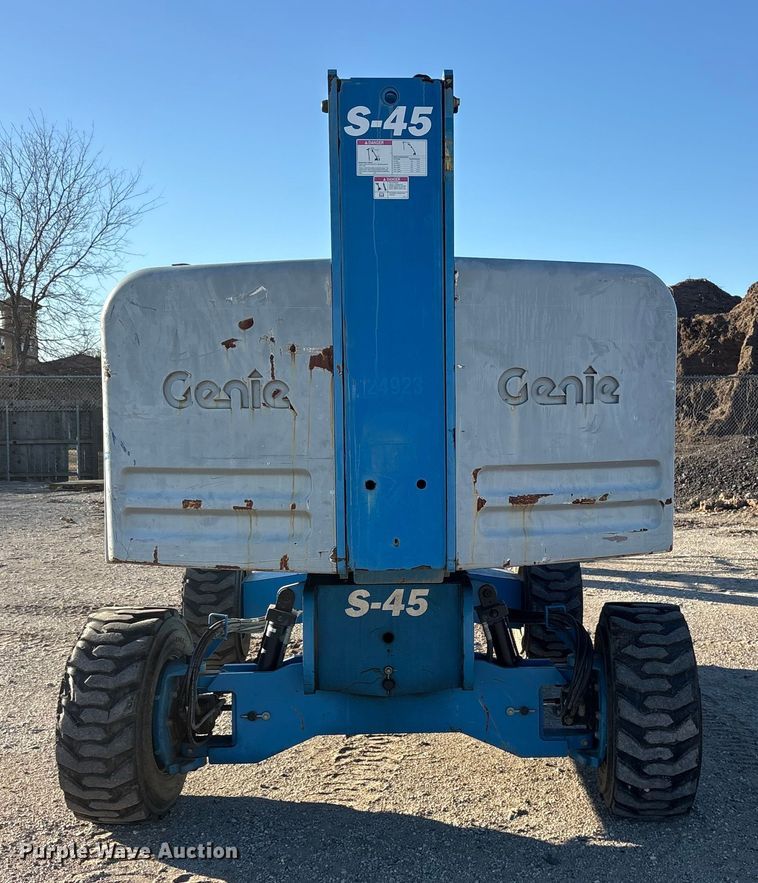 image for item ES8547 2017 Genie S-45 boom lift