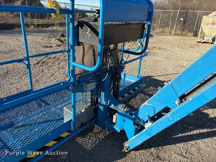 image for item ES8547 2017 Genie S-45 boom lift