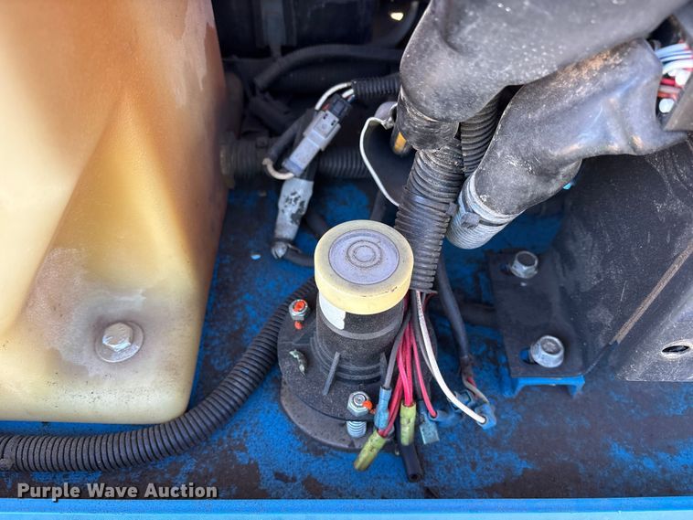 image for item ES8547 2017 Genie S-45 boom lift