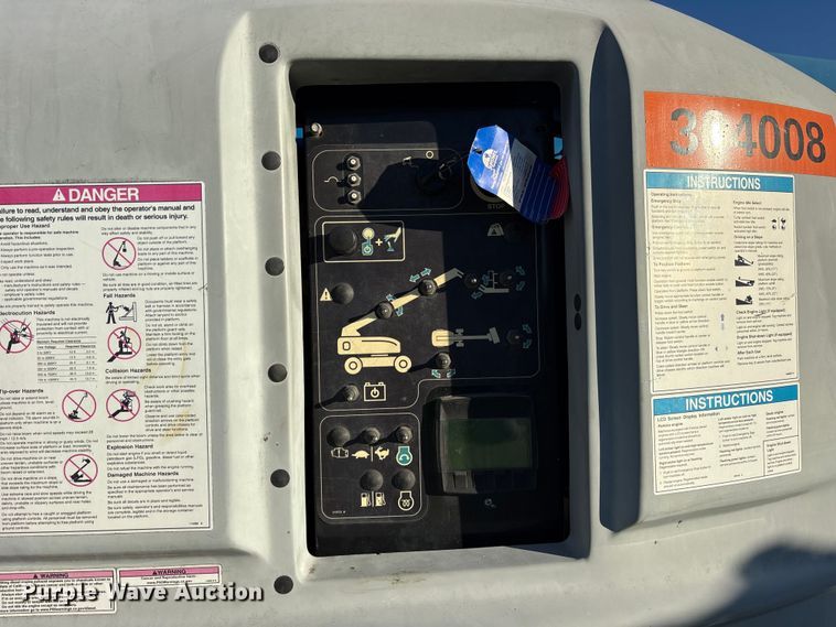 image for item ES8547 2017 Genie S-45 boom lift