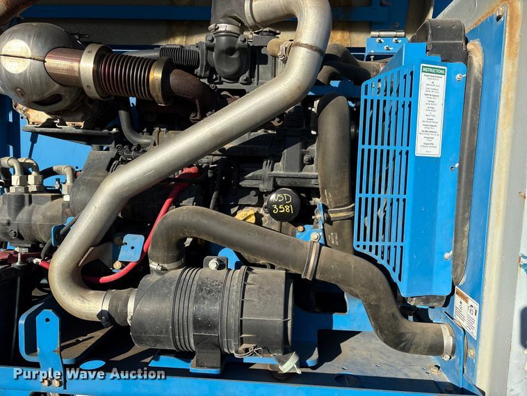 image for item ES8547 2017 Genie S-45 boom lift