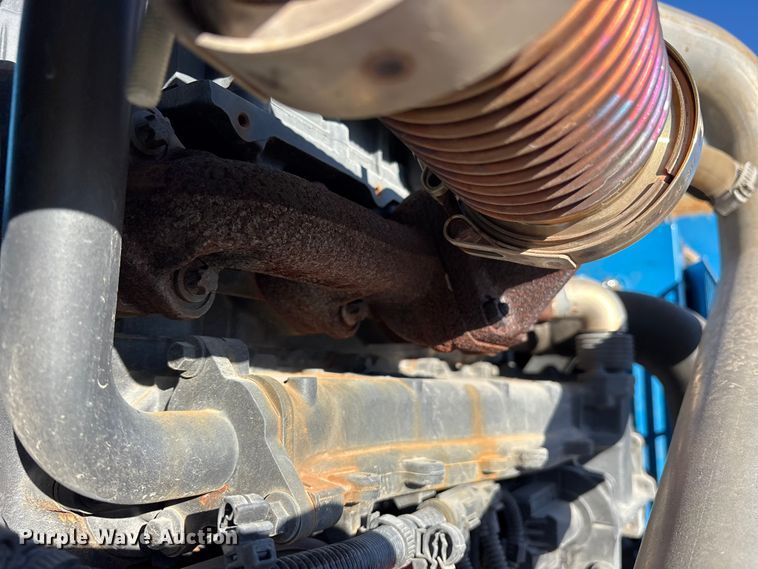 image for item ES8547 2017 Genie S-45 boom lift