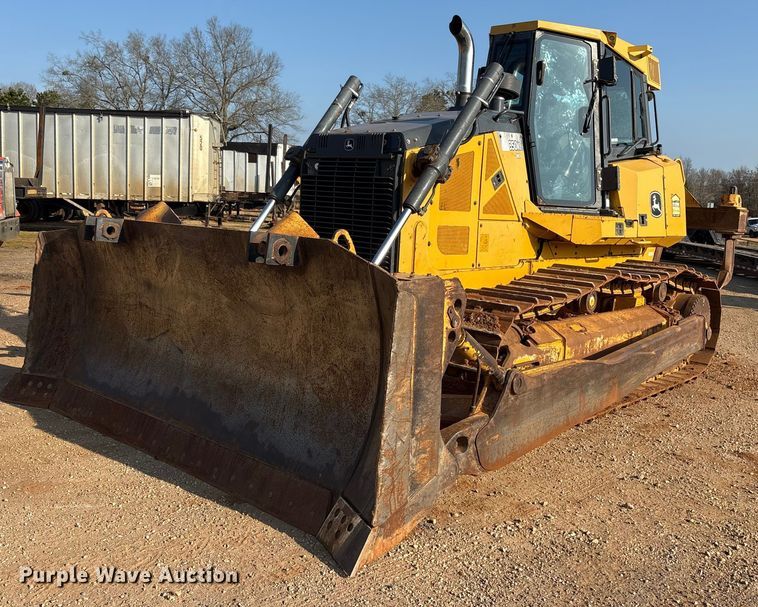 image for item ES8551 2015 John Deere 850K WLT dozer