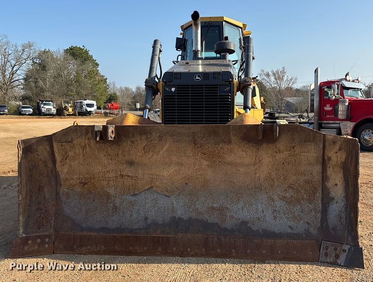image for item ES8551 2015 John Deere 850K WLT dozer