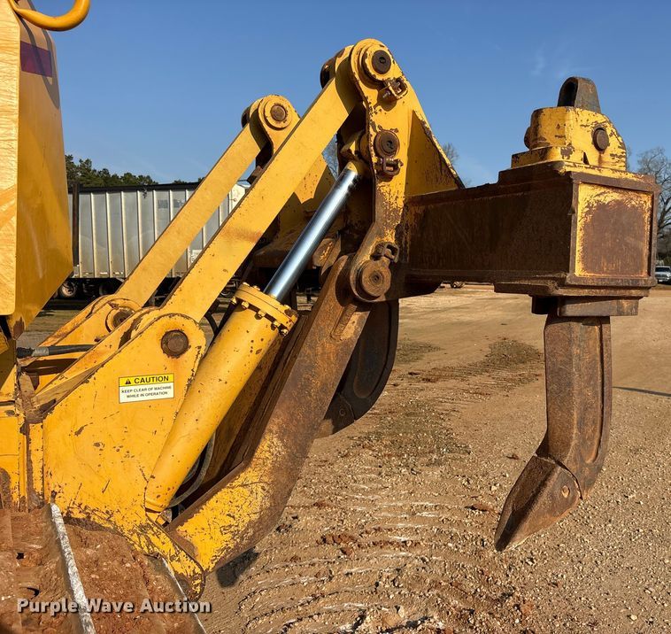 image for item ES8551 2015 John Deere 850K WLT dozer