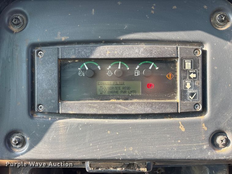 image for item ES8551 2015 John Deere 850K WLT dozer