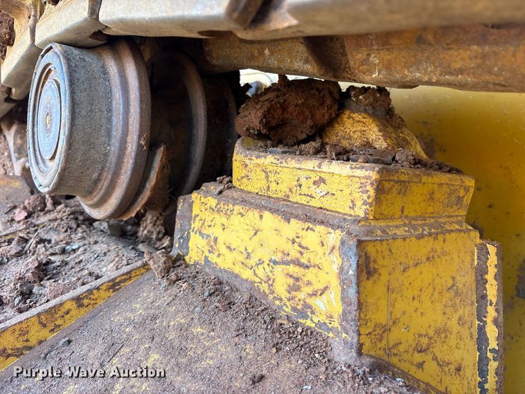 image for item ES8551 2015 John Deere 850K WLT dozer