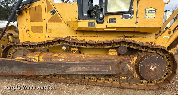 image for item ES8551 2015 John Deere 850K WLT dozer