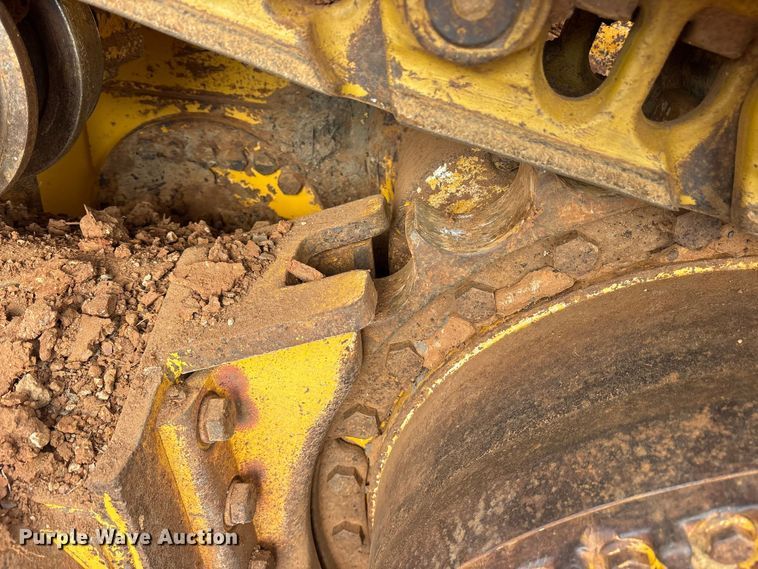 image for item ES8551 2015 John Deere 850K WLT dozer