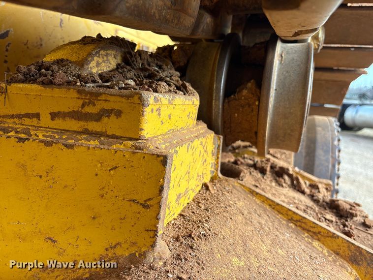 image for item ES8551 2015 John Deere 850K WLT dozer