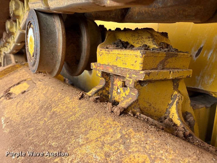 image for item ES8551 2015 John Deere 850K WLT dozer