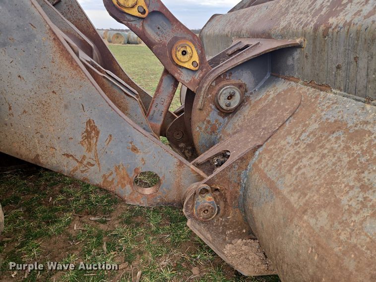 image for item ET1277 2004 Volvo L220E wheel loader