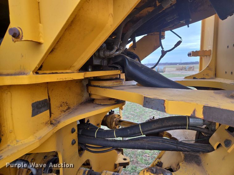 image for item ET1277 2004 Volvo L220E wheel loader