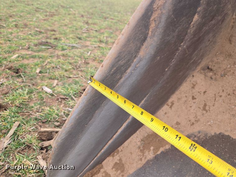 image for item ET1277 2004 Volvo L220E wheel loader