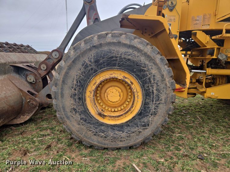 image for item ET1277 2004 Volvo L220E wheel loader