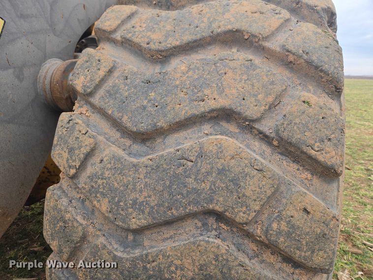 image for item ET1277 2004 Volvo L220E wheel loader